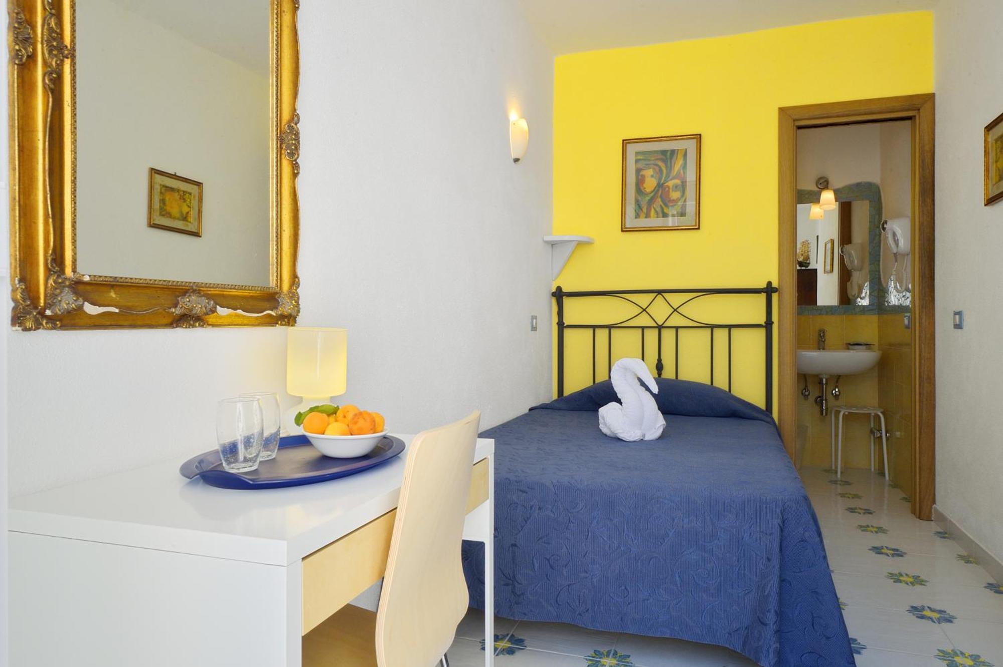 Bnb Le Isole Forio di Ischia Habitación foto